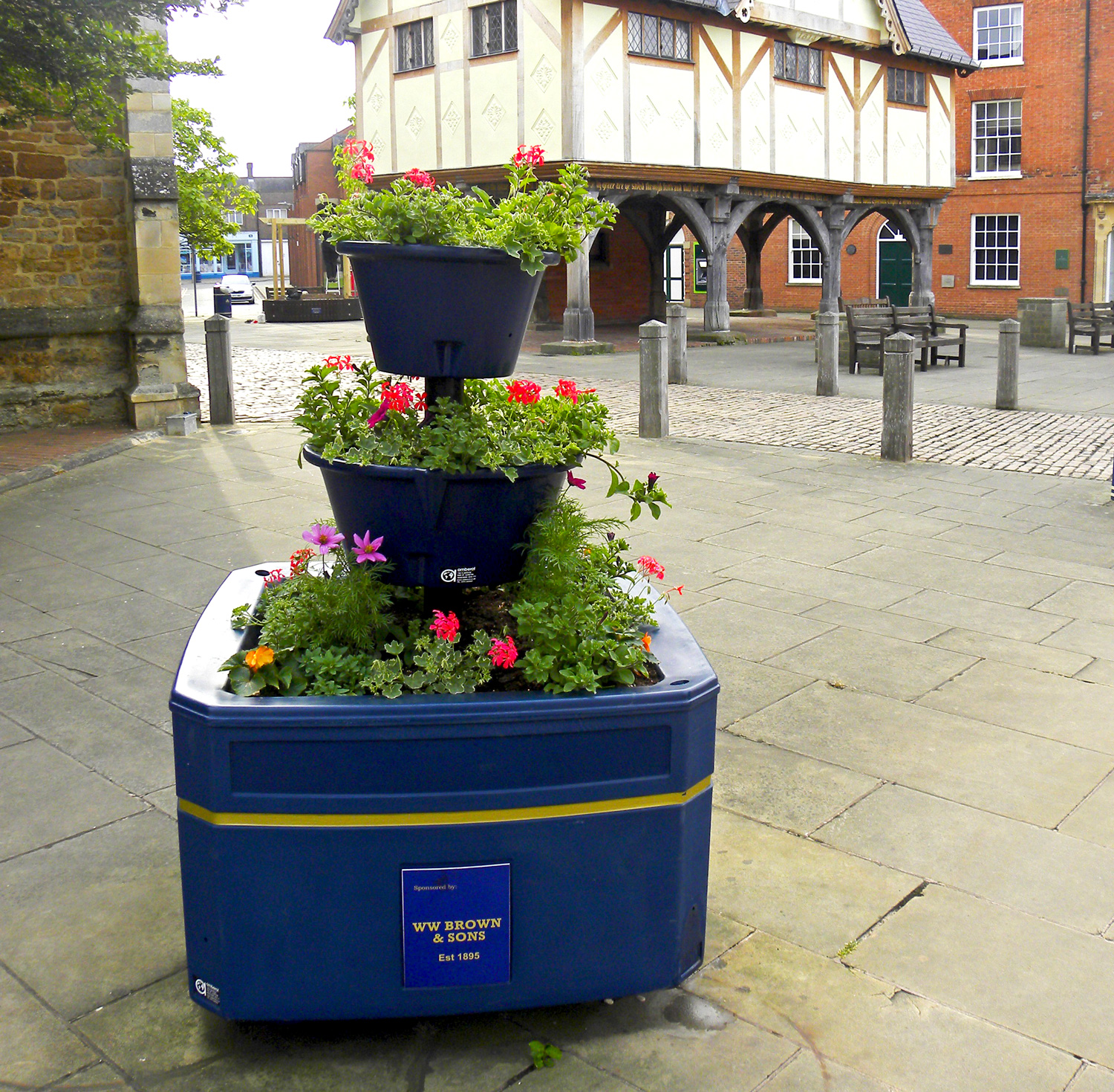 Make the benefit of bin sponsorship irresistible