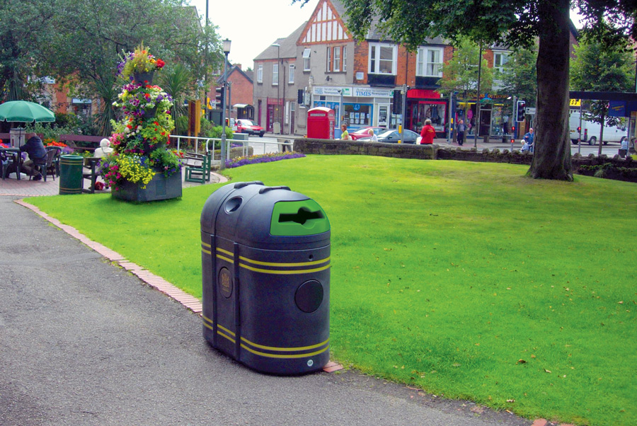 Community Clear up Day 2015 celebrates the first day of spring